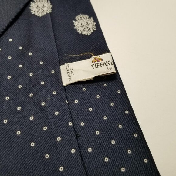 Vintage Excello Tiffany Collection crest embroidery tie navy 4.25" wide 55" long - Picture 5 of 8